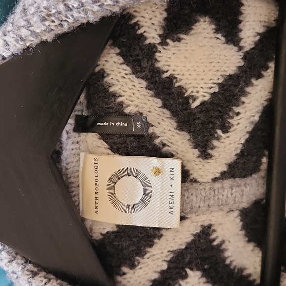 Anthropologie Llama Knit Cardigan - Classic Anthro - Picture 5 of 5